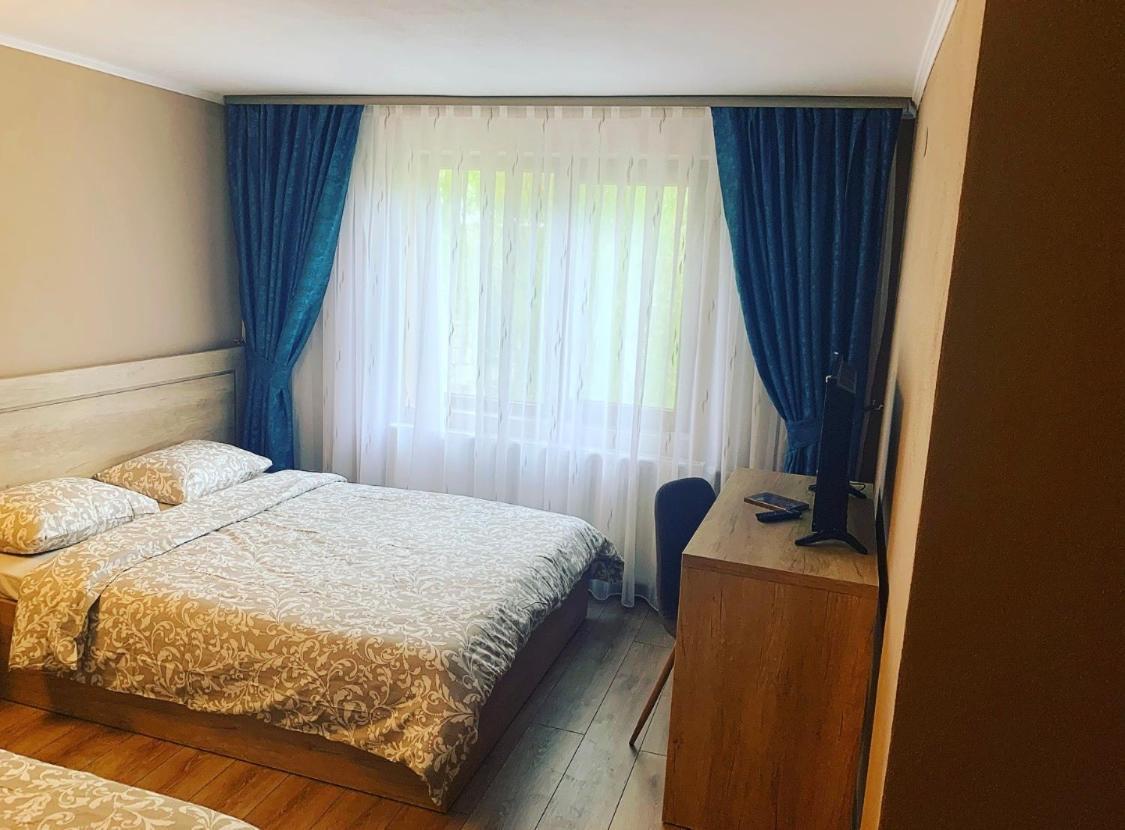 Pensiunea Laura Chiscau Luaran gambar
